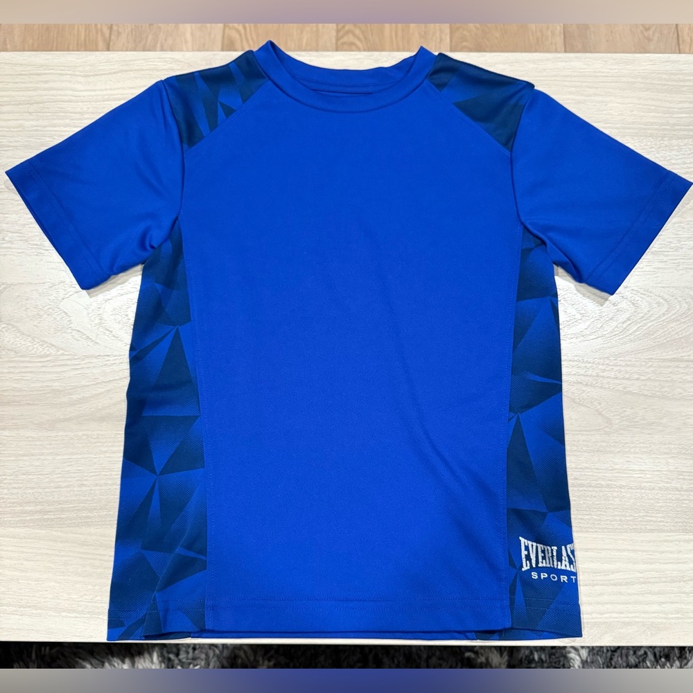Everlast Sport, Boys T-shirt, Size Small (6/7)